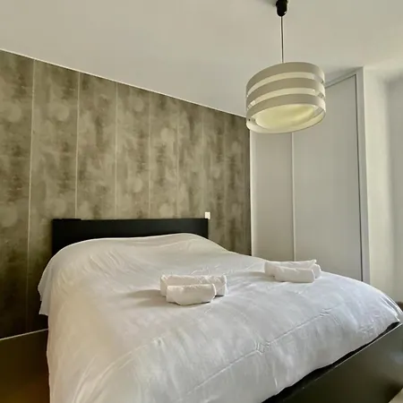 Apartment Groomi Le Terrasse En Mer- Air Conditioning Parking And Seaside!